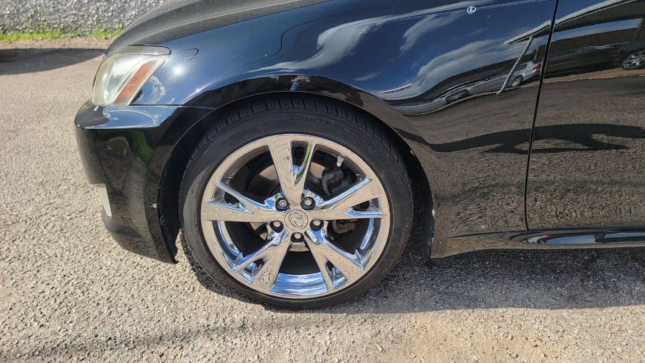 Used 2010 Lexus IS 250 w/ Preferred Accessory Package RWD image 14