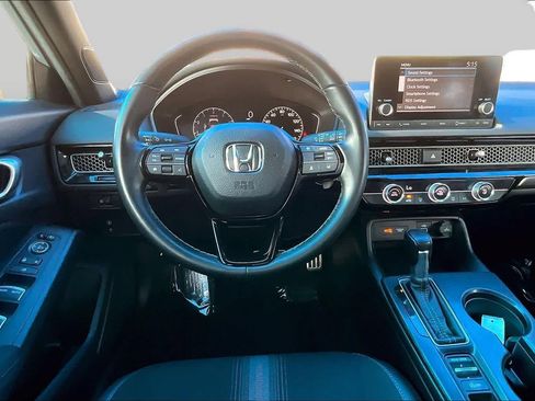 Used 2024 Honda Civic Sport image 6