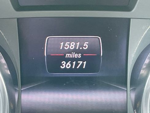 Used 2014 Mercedes-Benz SLK 350 image 21