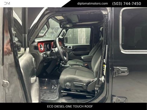 Used 2021 Jeep Wrangler Unlimited Rubicon AWD/4WD image 18