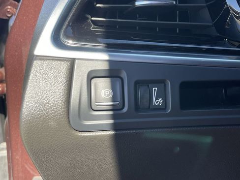 Used 2023 Cadillac XT6 Premium Luxury image 18