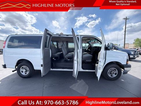 Used 2018 GMC Savana 3500 LT w/ LT Preferred Equipment Group RWD image 1