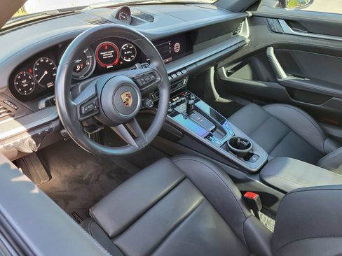 Certified 2024 Porsche 911 Carrera RWD image 11