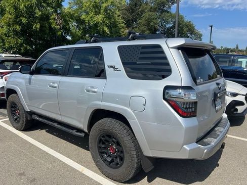 Used 2023 Toyota 4Runner TRD Off-Road Premium w/ Moonroof Package AWD/4WD image 11