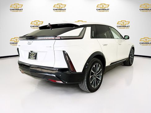 Used 2025 Cadillac Lyriq Sport RWD image 7