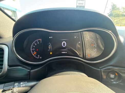 Used 2019 Jeep Grand Cherokee Altitude AWD/4WD image 23
