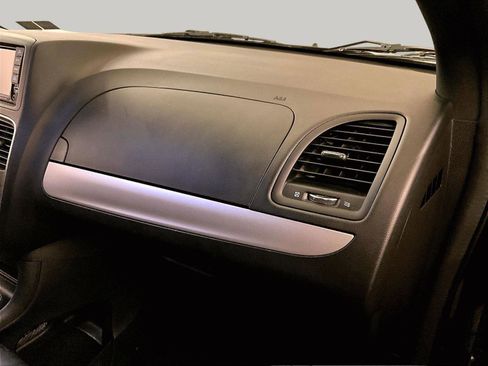 Used 2016 Dodge Grand Caravan R/T FWD image 16