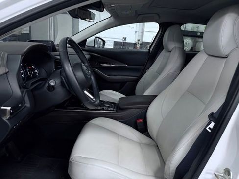 Used 2023 MAZDA CX-30 AWD 2.5 S w/ Premium Package image 18