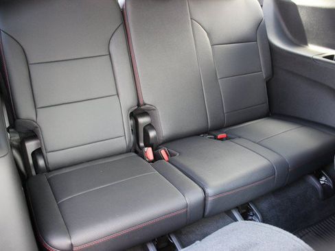 Used 2026 Chevrolet Traverse RS w/ LPO, Floor Liner Package AWD/4WD image 16