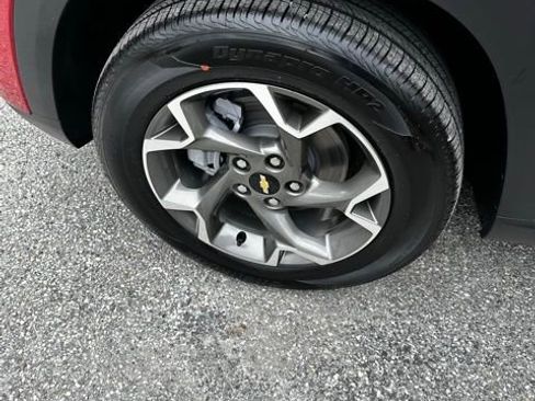 New 2026 Chevrolet Trax LT w/ Driver Confidence Package image 12