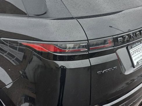 Certified 2025 Land Rover Range Rover Evoque Dynamic SE AWD/4WD image 36