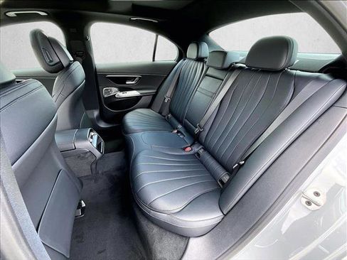 New 2026 Mercedes-Benz E 350 4MATIC Sedan image 12