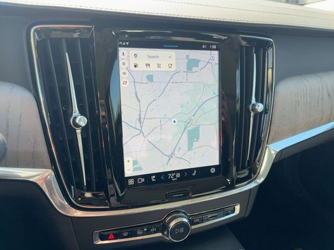 Used 2023 Volvo S90 B6 Ultimate image 21