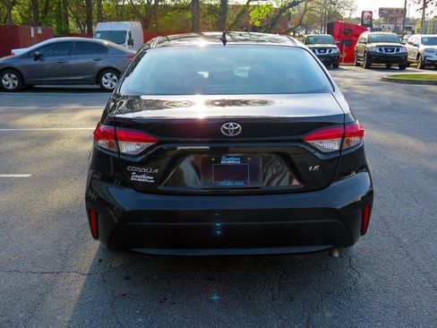 Used 2021 Toyota Corolla LE image 8