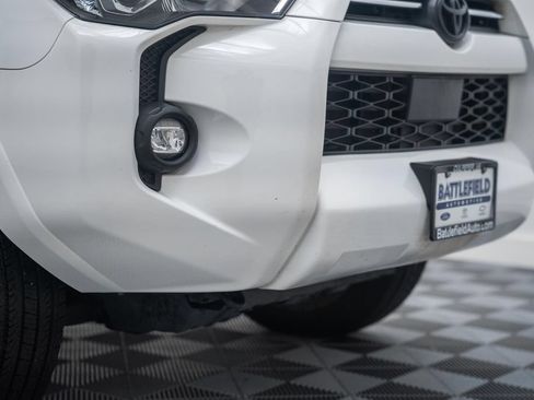 Used 2023 Toyota 4Runner SR5 Premium w/ Moonroof Package RWD image 14