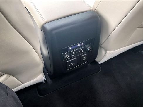 Used 2023 Buick Enclave Premium w/ Experience Buick Package AWD/4WD image 30