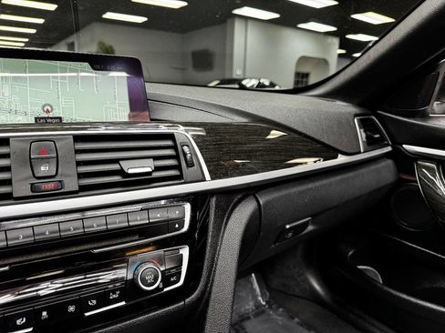 Used 2018 BMW 430i Convertible image 36