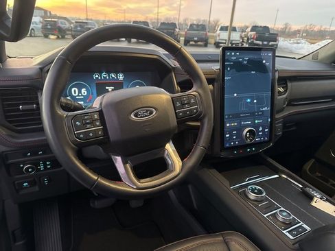Used 2024 Ford Expedition Max Limited image 29