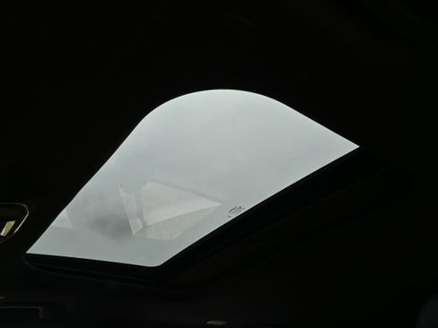 Used 2024 Jeep Grand Cherokee L Laredo w/ Luxury Tech Group I image 30