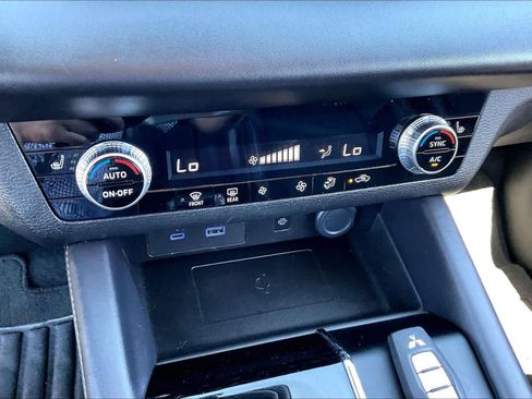 Used 2024 Mitsubishi Outlander SE FWD image 31