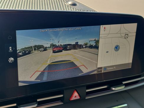 Used 2024 Hyundai Elantra SEL image 27