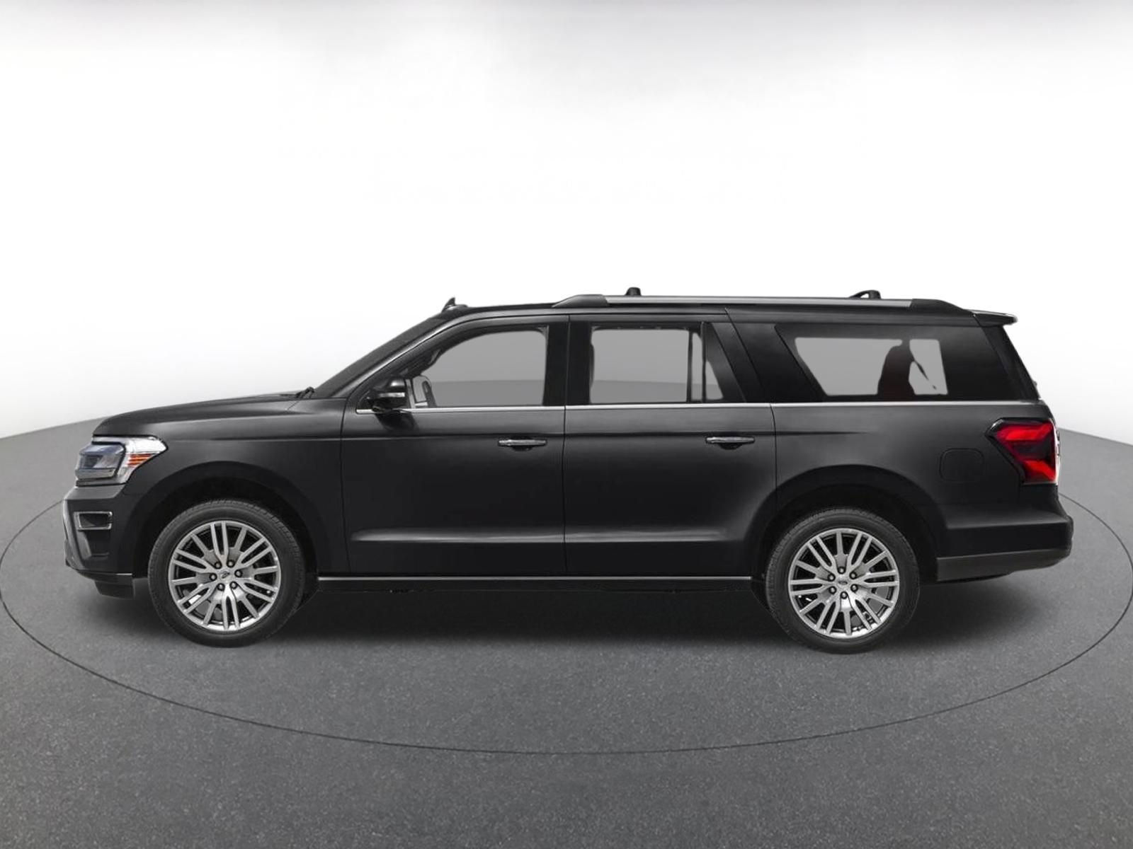 Used 2024 Ford Expedition Max Limited RWD image 3