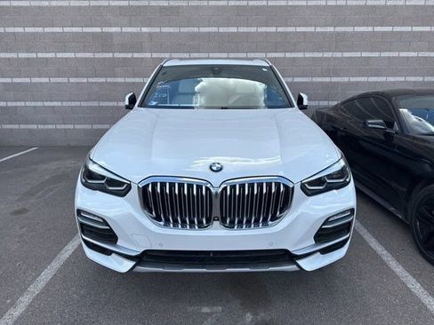 Used 2021 BMW X5 xDrive40i w/ Premium Package image 9