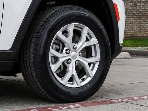 Used 2023 Jeep Grand Cherokee L Limited image 69