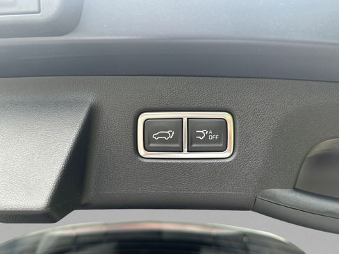 Certified 2025 Kia Sorento SX FWD image 27