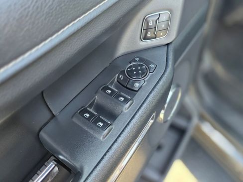 Used 2024 Ford Expedition Max XLT image 22