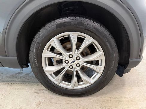 Certified 2024 Ford Explorer XLT w/ Equipment Group 202A AWD/4WD image 12