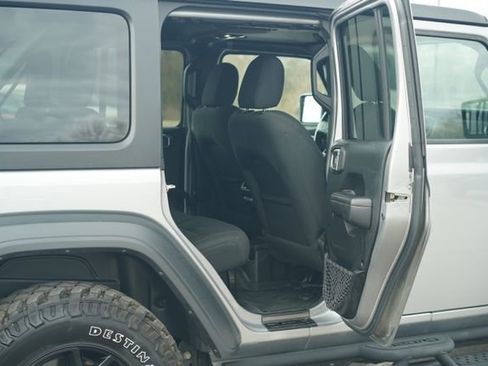 Used 2020 Jeep Wrangler Unlimited Sport image 22