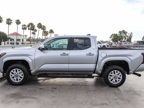 Used 2024 Toyota Tacoma SR5 RWD image 14