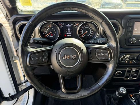 Used 2019 Jeep Wrangler Unlimited Sport S image 29
