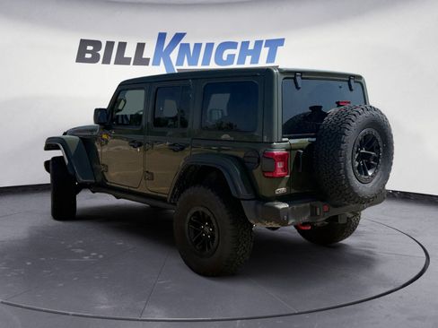 Used 2024 Jeep Wrangler Unlimited Rubicon AWD/4WD image 3