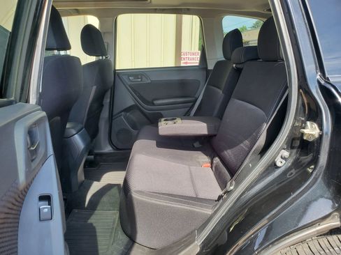 Used 2017 Subaru Forester 2.5i Premium w/ All-Weather Package AWD/4WD image 25