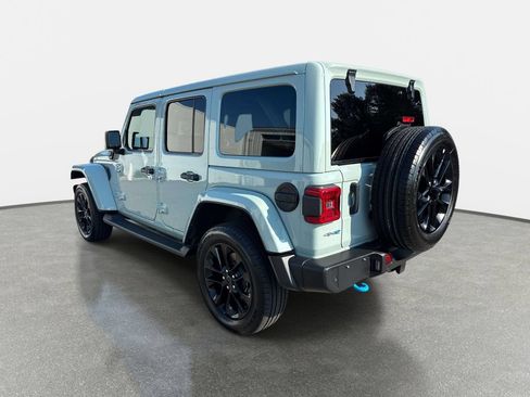 Used 2024 Jeep Wrangler Unlimited Sahara w/ Dual Top Group AWD/4WD image 6