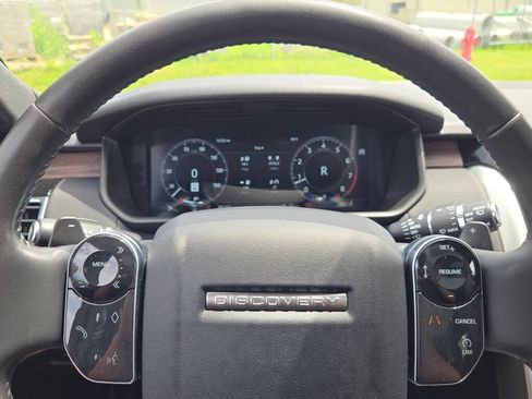 Used 2019 Land Rover Discovery HSE AWD/4WD image 37