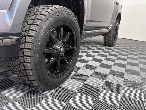 Used 2019 Toyota 4Runner Limited AWD/4WD image 14