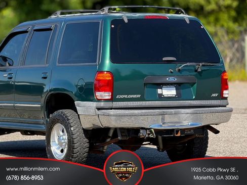 Used 2000 Ford Explorer XLT AWD/4WD image 16
