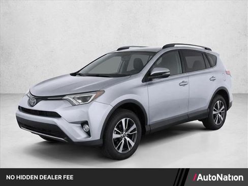 Used 2017 Toyota RAV4 XLE FWD image 1
