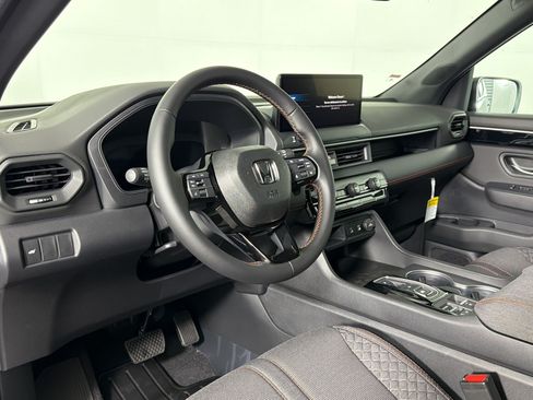 New 2026 Honda Pilot Sport image 3