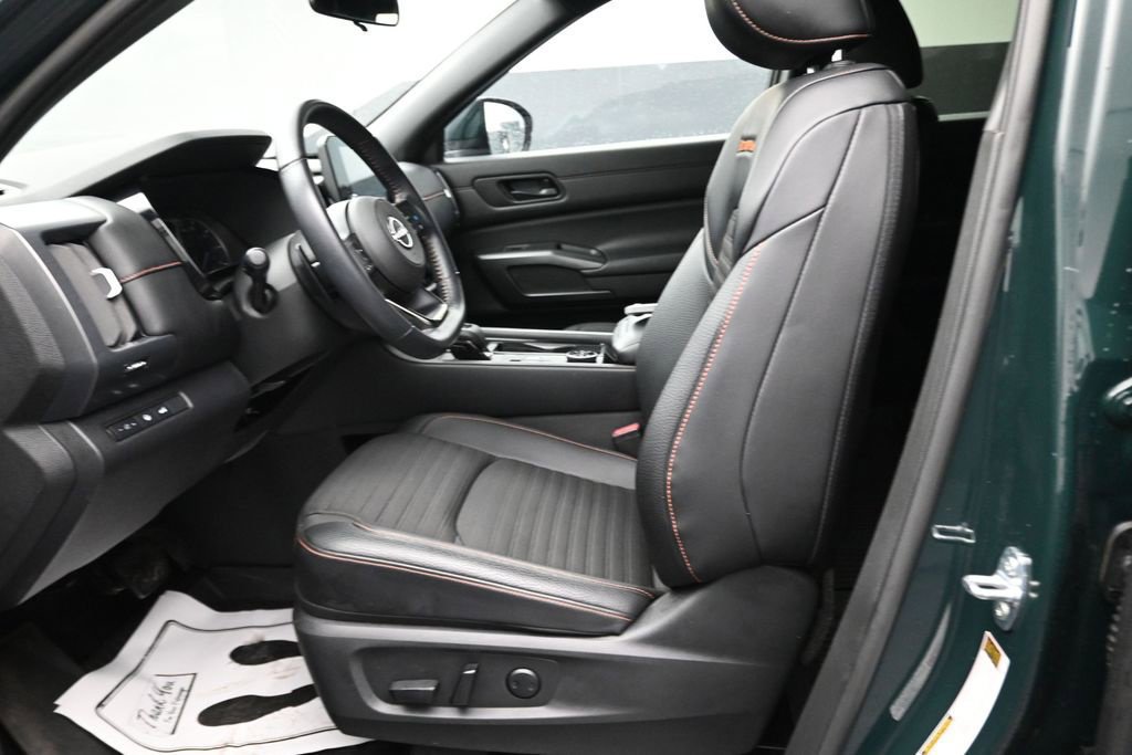 Certified 2025 Nissan Pathfinder Rock Creek AWD/4WD image 20