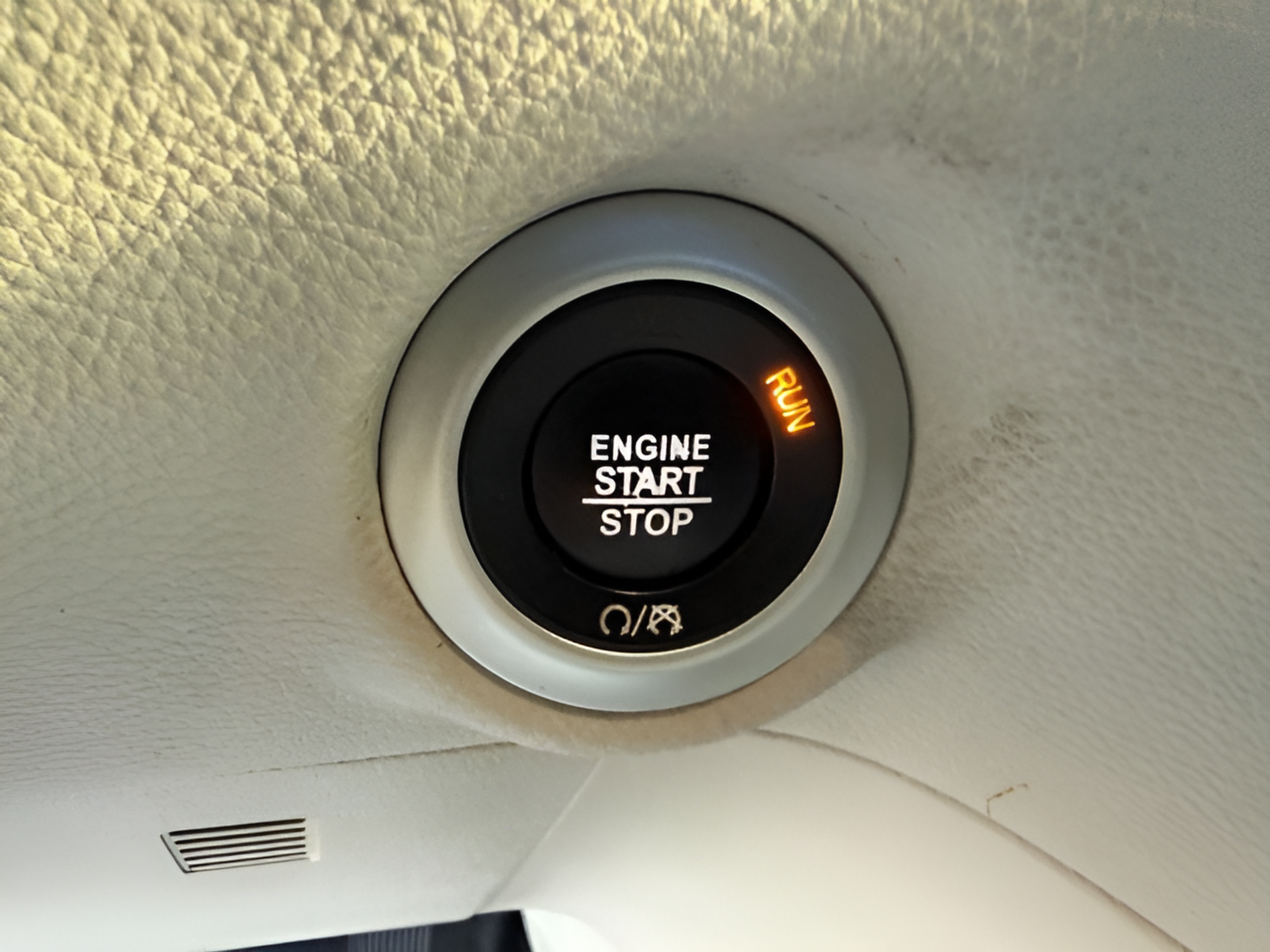 Used 2021 Chrysler Pacifica Touring-L FWD image 22