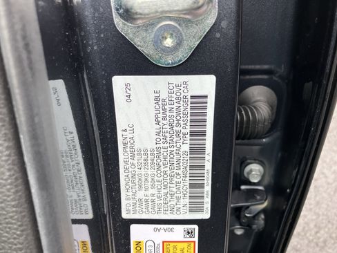 Used 2025 Honda Accord SE image 39