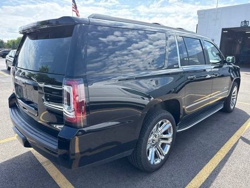 Used 2016 GMC Yukon XL SLT w/ Premium Edition AWD/4WD image 5
