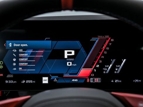 Used 2026 BMW M5 Touring w/ Executive Package image 28