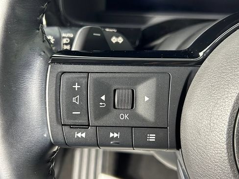 Used 2024 Nissan Pathfinder Platinum AWD/4WD image 29