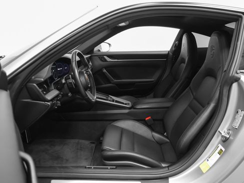 Certified 2020 Porsche 911 Carrera RWD image 49