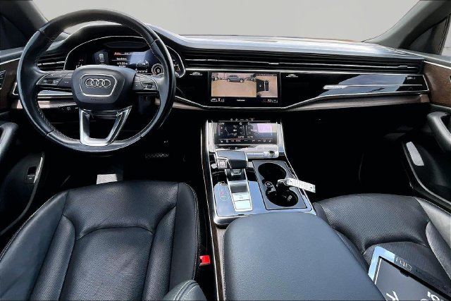 Used 2021 Audi Q8 Prestige AWD/4WD image 15
